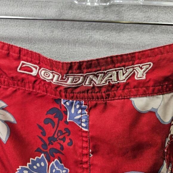 Old Navy Swim Trunks Mens Size Medium Red Floral Board Shorts - Picture 8 of 10
